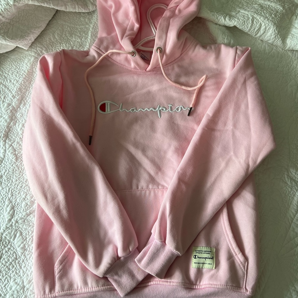 Champion hoodie pink small